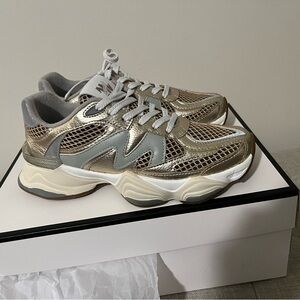 Steve Madden Women's Sneakers in Gold and Gray